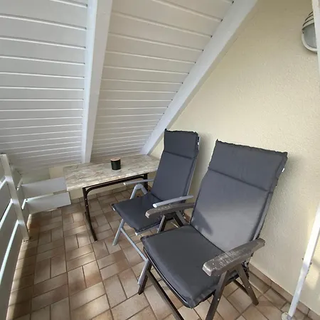 Charmante Im Grünen